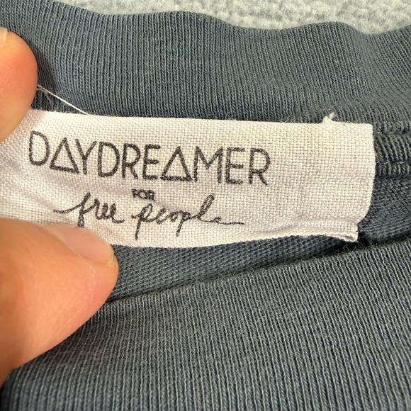 Daydreamer Long Sleeve Shirt Womens L Gray Queen of Hearts Card Graphic - Picture 2 of 6